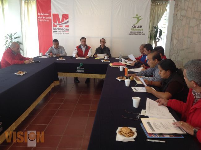Mónica Hernández e Iván Díaz ganadores del Premio Estatal al Mérito Deportivo 2013. 