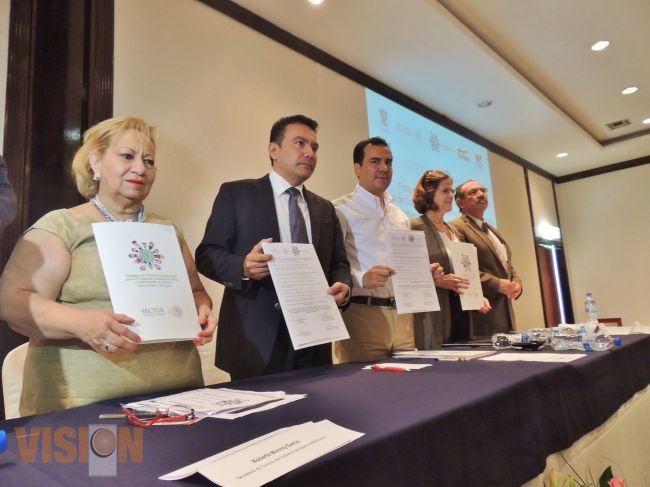 La asociación “Infancia” signó un convenio con representantes del sector hotelero.