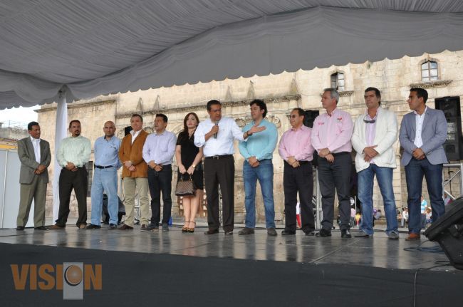Inicio la Feria Gastronómica CANIRAC 2013.