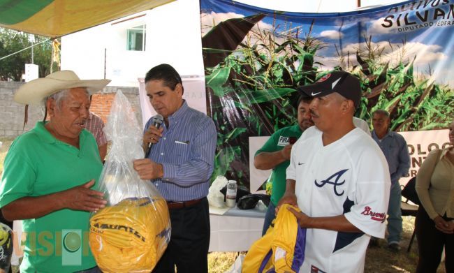 El diputado federal, Silvano Aureoles impulsa el sector campesino