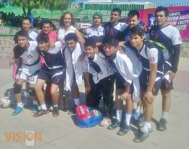 Michoacán campeón de voleibol varonil en el nacional de los CECYTES.