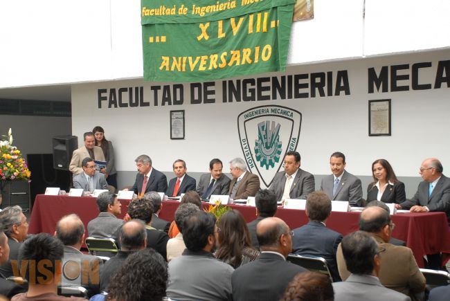 Ingeniería Mecánica conmemora su XLVIII aniversario.