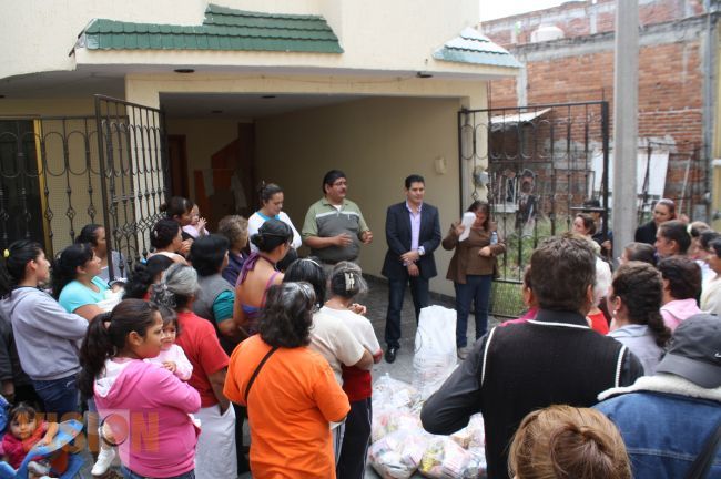 Lleva Ernesto Núñez apoyos a diversas colonias de Morelia 