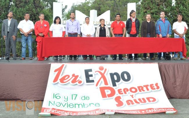 Una verdadera fiesta se vive en la Primera Expo Deportes y Salud Uruapan 2013.