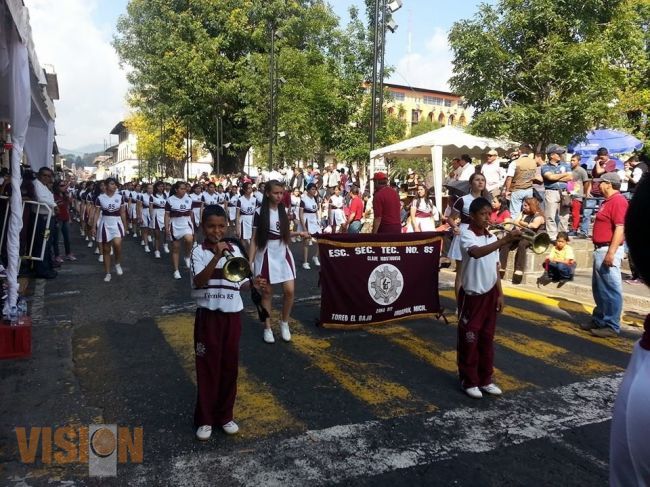 14 mil participantes en el desfile del 20 de noviembre  