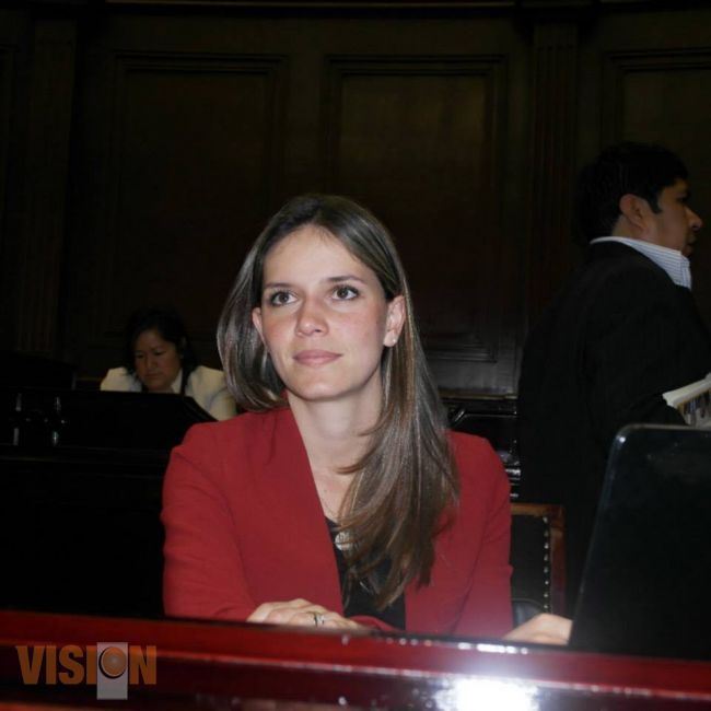 Necesario impulsar la participación femenina en todos los ámbitos: Daniela de los Santos