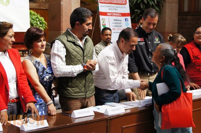 Más de 350 mil pesos en créditos entregó Sí Financia en Zitácuaro.