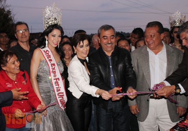 Fue inaugurada XXVII Expoferia del Aguacate de Uruapan