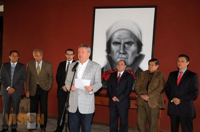 Presentan a nuevos funcionarios de la Administración Estatal. 