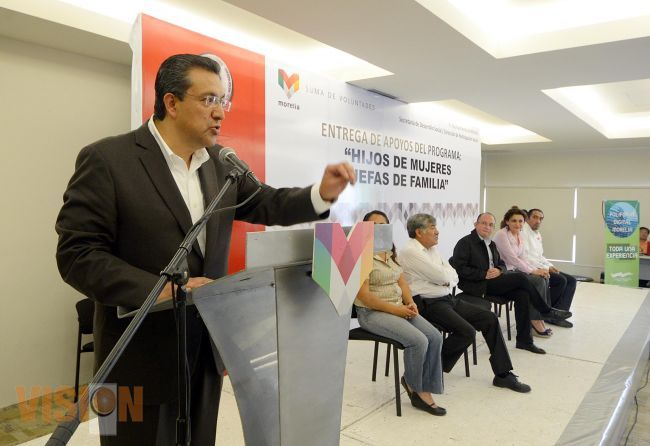 Morelia se consolida como un municipio solidario: WLM.