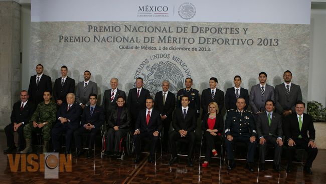 Entrega Presidente Enrique Peña Nieto el Premio Nacional de Deportes y Mérito Deportivo 2013. 