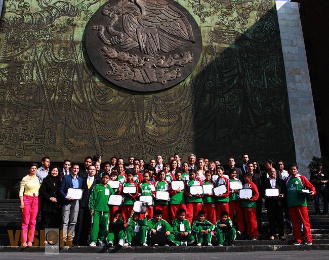 Cámara de Diputados reconoce a lo más destacado del deporte mexicano.