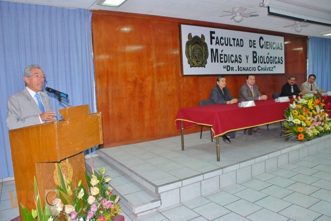 En puerta licenciatura en ciencias forenses en la UMSNH.