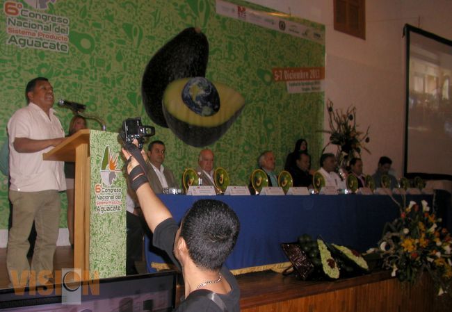 Inició Congreso Nacional  del Aguacate en Uruapan