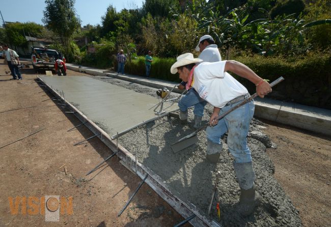 Con apoyo del ayuntamiento, IFE encementa más de 37 mil credenciales.