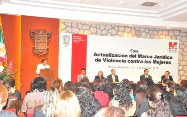 SEMUJER realiza foro de actualización del marco jurídico sobre violencia contra las mujeres.