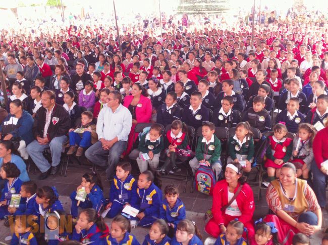 Más de 4 mil niños asisten a la feria de la convivencia segura y saludable