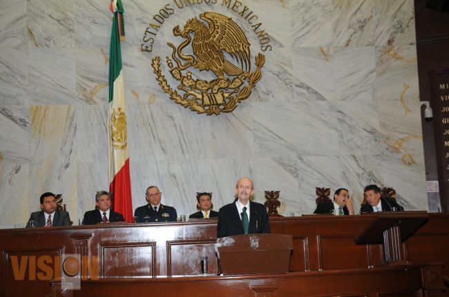 El ejército permanecerá en Michoacán el tiempo que sea necesario: Cienfuegos