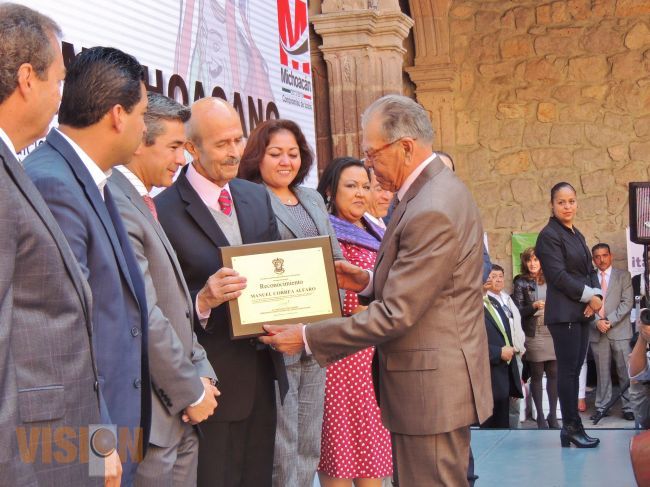 Gobierno del Estado conmemora 