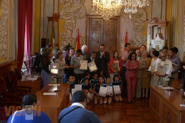 Entregan Galardón Municipal del Deporte “Bertín Aguilar Pérez”.