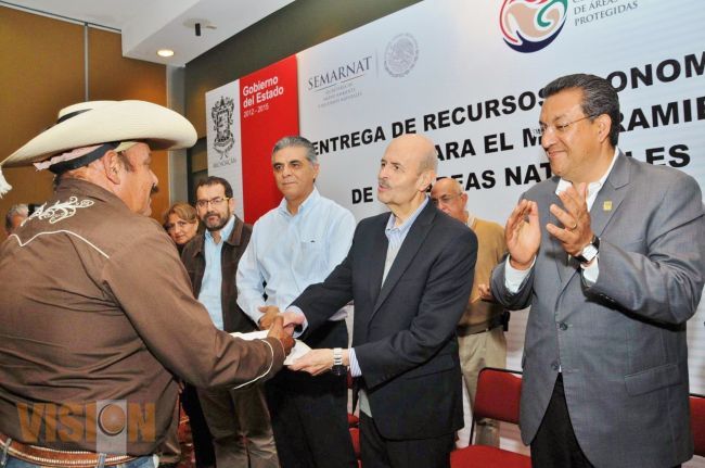 Entregan 15 mdp para proyectos sustentables en áreas naturales protegidas del Estado.