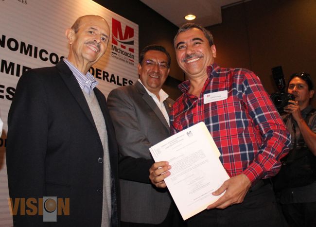Aldo Macías Alejandres recibe 1.3 mdp para la protección de Áreas Naturales