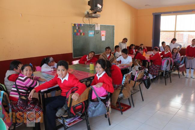 Incrementó la Secretaría de Educación atención en escuelas de tiempo completo.