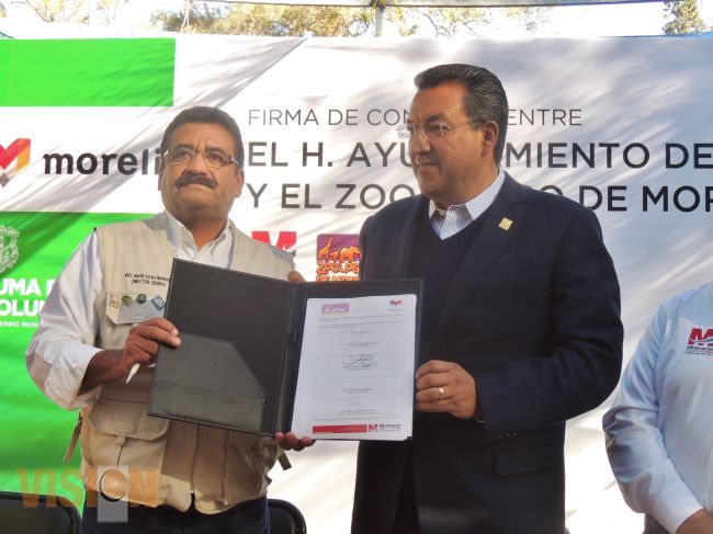 Ayuntamiento de Morelia y el Zoológico firman convenio.