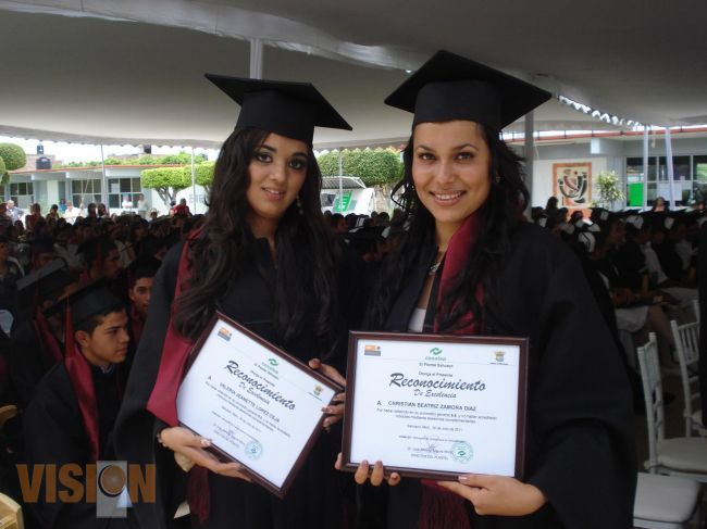 Alumnos del Conalep podrán ingresar a la Universidad Michoacana.