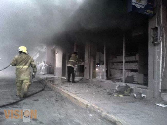 Incendian vehículos y comercios en Apatzingán