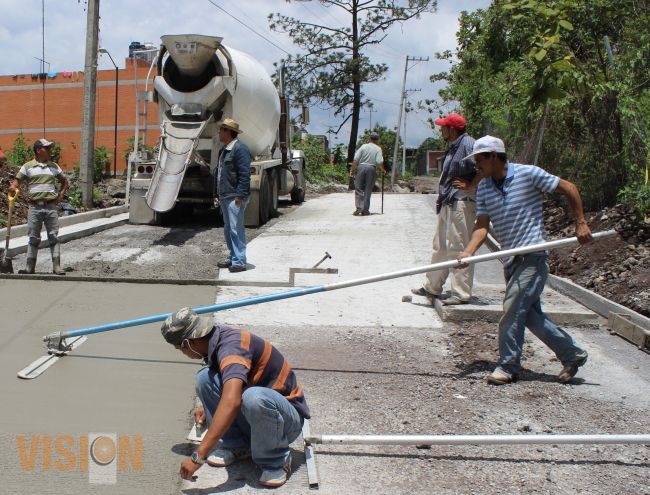 Proyecta Aldo Macías detonar obra pública en 2014