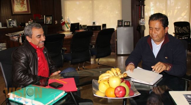 Retoman gestiones para modernizar tramo carretero entre Angahuan y San Lorenzo