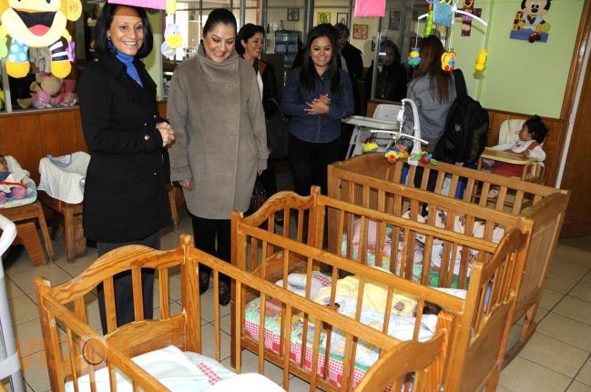 Patricia Mora de Vallejo visita la casa cuna “casa del sol” en Puebla.