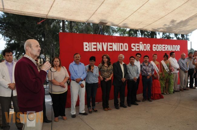 El compromiso con los municipios va más allá de la obra convenida: Vallejo Figueroa.