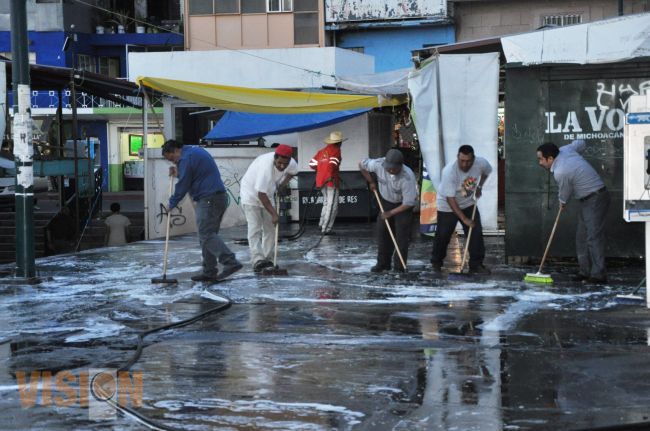 Arrancan jornadas de limpieza en  mercados de Morelia.