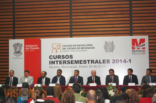 Exhortan a docentes y personal del COBAEM a mantener compromiso con la educación.
