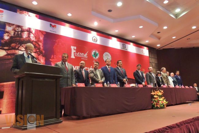 El Gobernador del Estado, inauguró la Convención Nacional de la Federación de Veterianios.