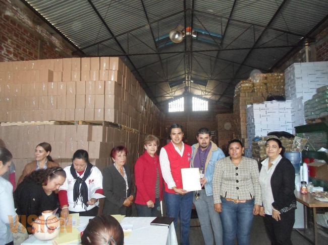 DIF Michoacán efectuó pago de becas a asesores de CECADES de la Región Zamora.