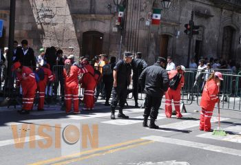 Laboran 160 trabajadores de Aseo en limpieza del Centro Histórico de Morelia