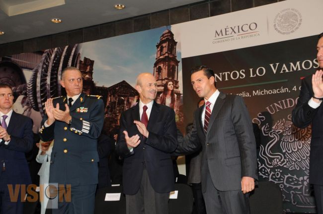 Presenta EPN plan por el estado 
