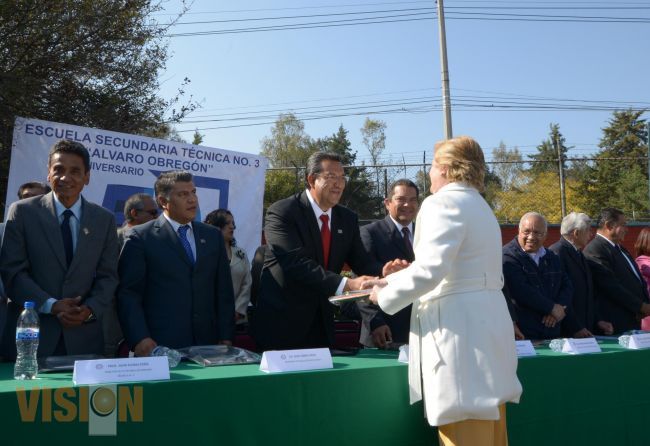 Asiste WLM al aniversario 50 de la EST no. 3 “Álvaro obregón”.