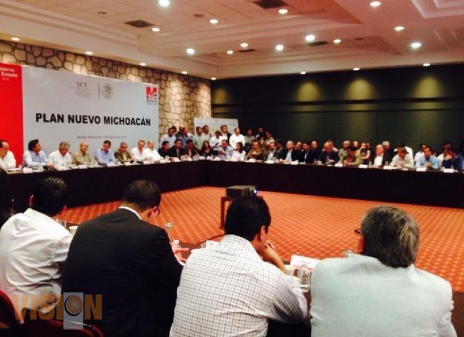SCT invertirá 38 mil mdp en infraestructura carretera y aeroportuaria en Michoacán.