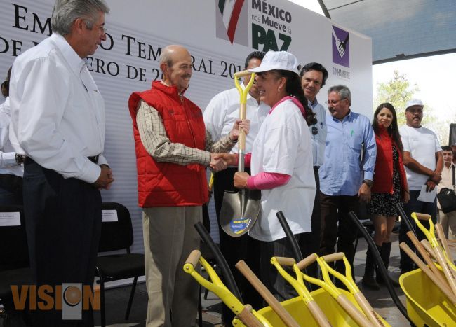 El titular de la SCT y el Gobernador del Estado, pusieron en marcha el Programa de Empleo Temporal 