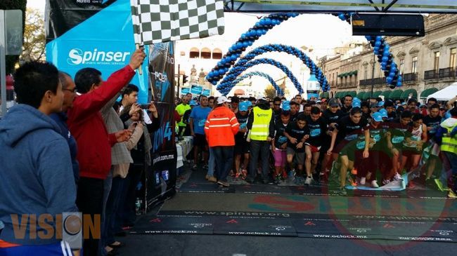 Realizan Carrera Atlética Power Ade en Centro de Morelia