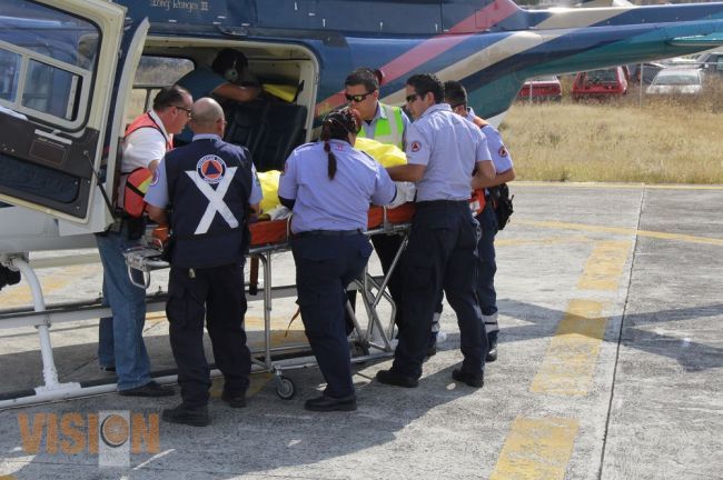 Realiza PC servicio aéreo de un adulto mayor 