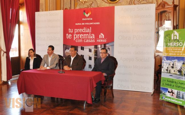 Ayuntamiento de Morelia anuncian sorteo “tu predial, te premia”.
