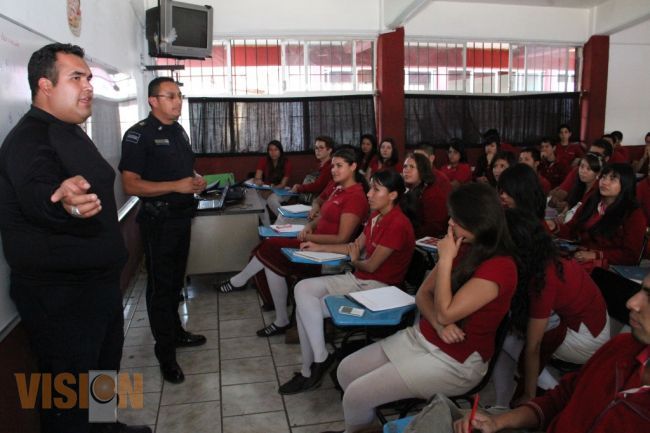 Policía Federal arranca en Uruapan el programa escuela segura