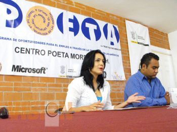 Acreditan alumnos de centro POETA estudios realizados