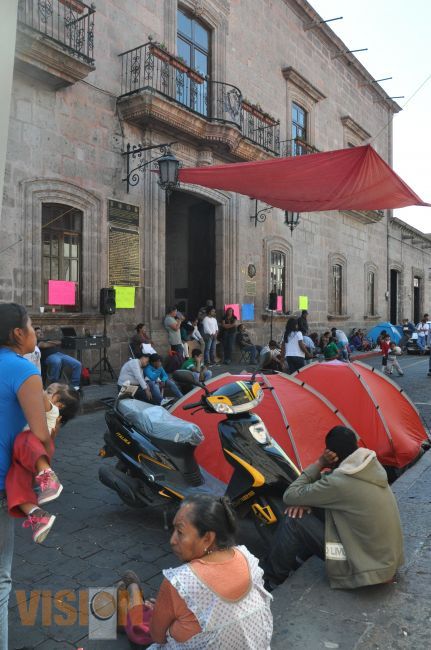 Alcalde de Morelia mantiene dialogo con Manifestantes.