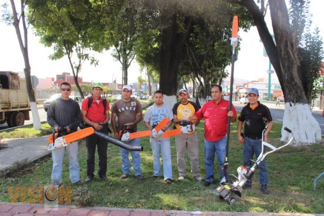 Dotan de equipo nuevo a la Dirección de Parques y Jardines